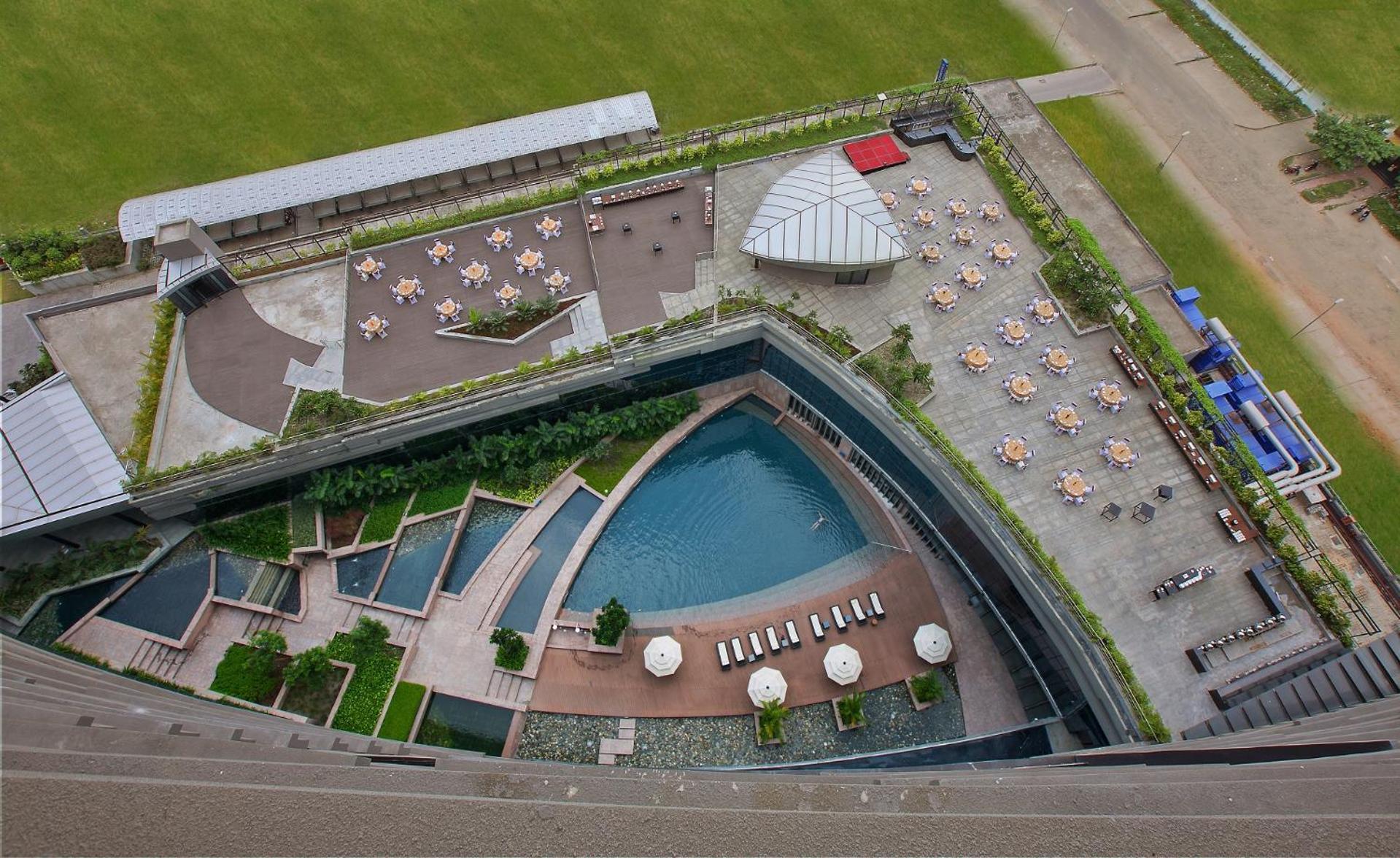 Novotel Kolkata Hotel And Residences Kültér fotó